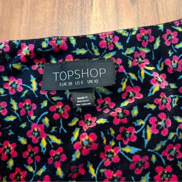 3/$30 Topshop Bizzy Lizzy Velvet Floral Tea Dress, size 6 - Picture 6 of 6